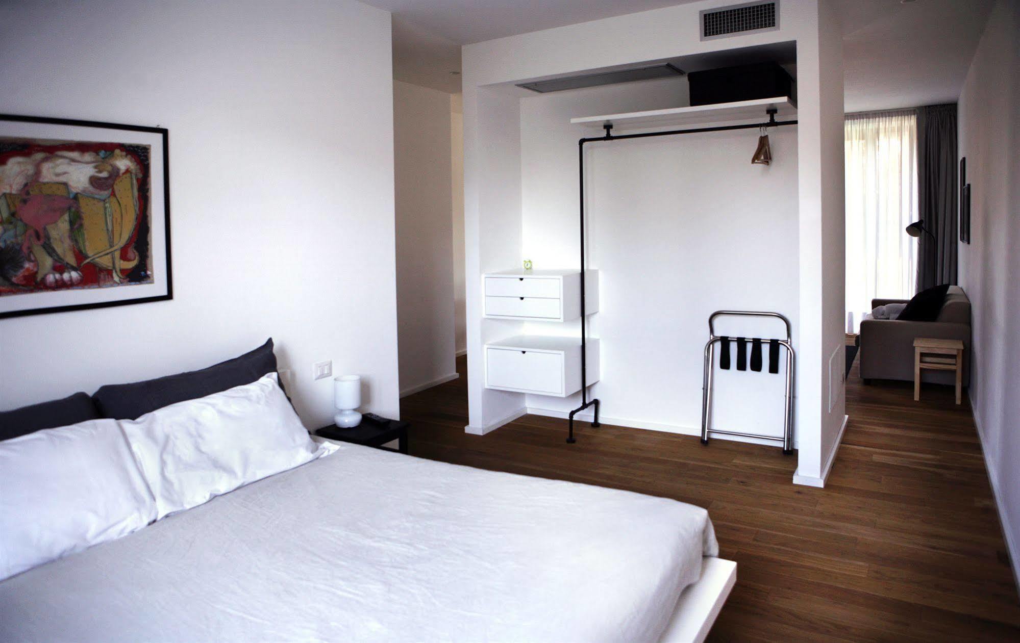 Mxp Rooms Guest House Cardano Al Campo Exteriér fotografie